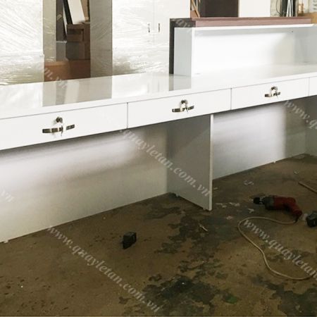 Quầy Lễ Tân Lệch Sơn QLTL S17